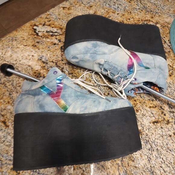 YRU Vintage Denim Platform Sneakers Size 39 with Embroidered Details 8.5 US - Picture 5 of 12